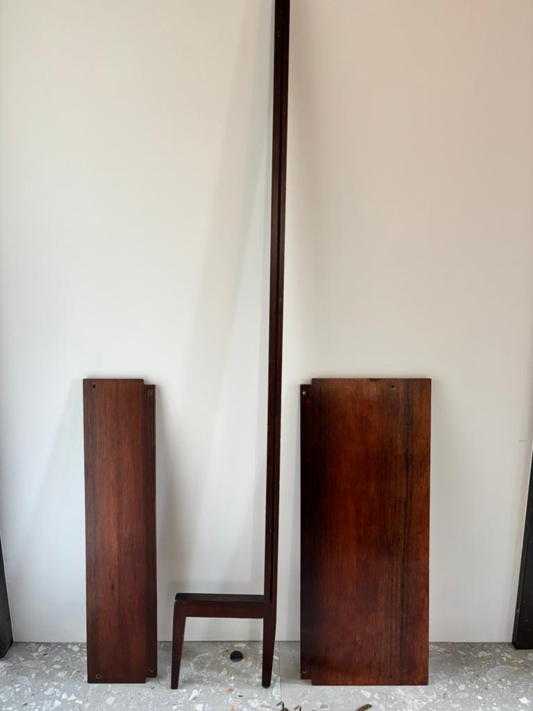 Twee planken + staander Louis van Teeffelen, Huis en Inrichting, Ophalen, Zo goed als nieuw, 25 tot 50 cm