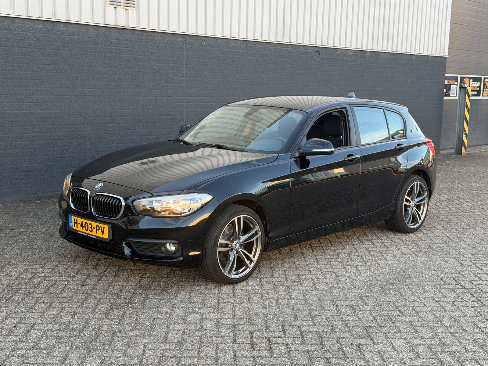 BMW 1-Serie 116i 109pk 2015 Zwart M sport pakket 100.734KM, 1-Serie, Achterwielaandrijving, 1280 kg, Zwart