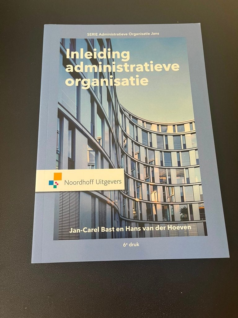 Inleiding administratieve organisatie 6e druk, Zo goed als nieuw, Jan-Carel Bast en Hans van der Hoeven, Beta, HBO