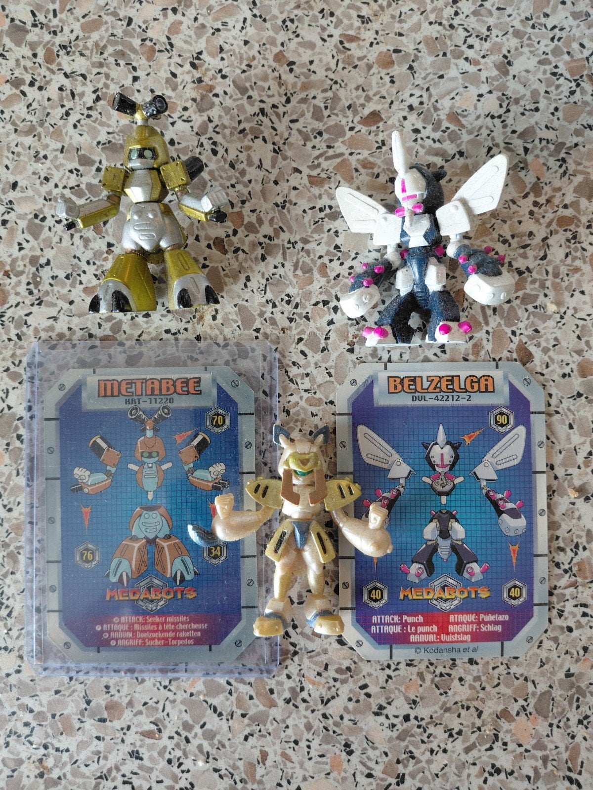 Medabots met kaarten, Ophalen