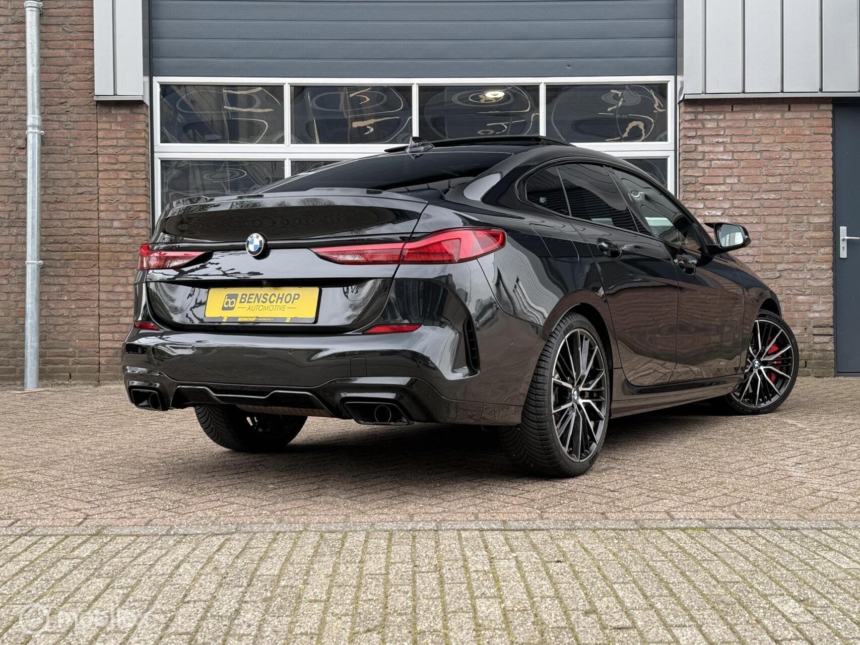 BMW 2-serie Gran Coupé 220i M Sport Panodak Kuipstoelen Har, 1998 cc, Stof, Zwart, 4 cilinders