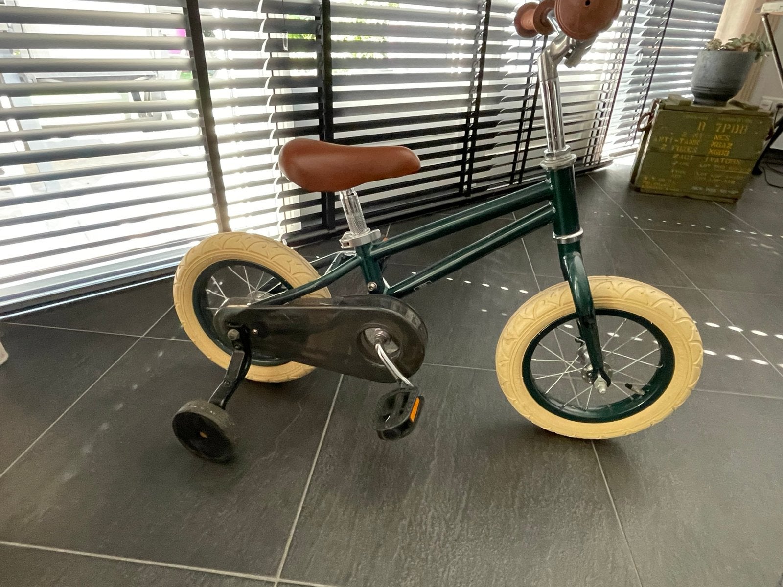 Degelijk kinderfietsje met terugtraprem, Fietsen en Brommers, Ophalen, Gebruikt, Terugtraprem, Verstelbare zitting
