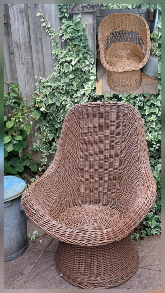 Stoere brocante rieten stoelen, binnen of buiten, Ophalen