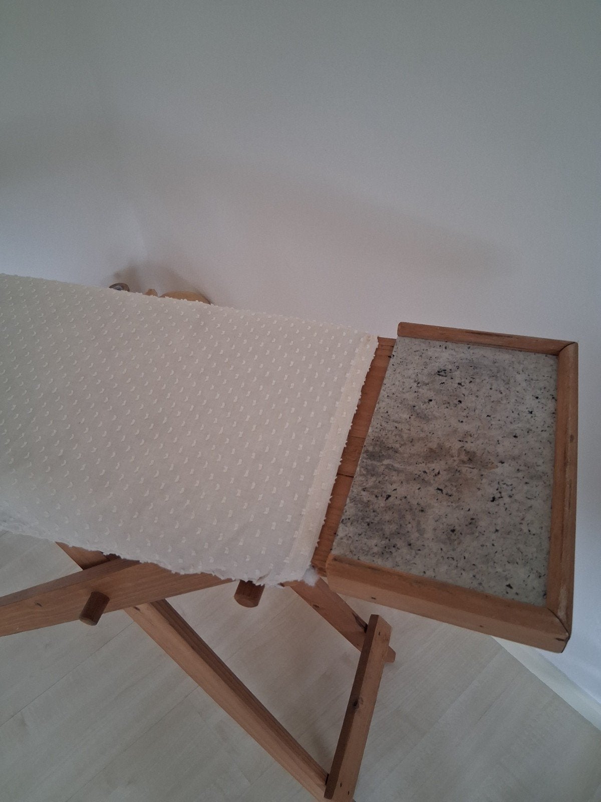 Vintage houten strijkplank met stenen strijkijzerhouder, Witgoed en Apparatuur, Strijkijzers en Strijkplanken, Ophalen, Gebruikt