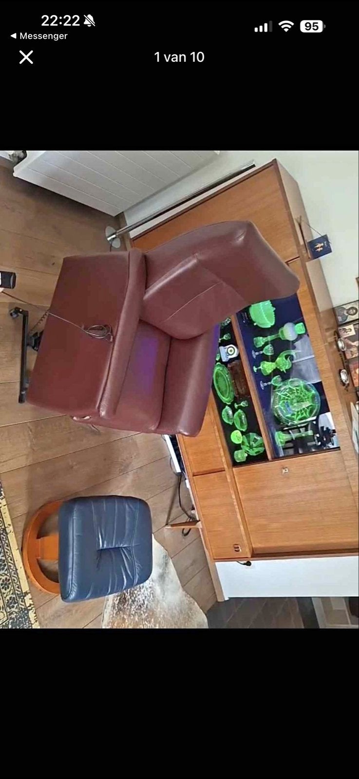 Luxe Bordeauxrode Leren Sta-op Stoel, Huis en Inrichting, Ophalen, Gebruikt, Leer, 75 tot 100 cm