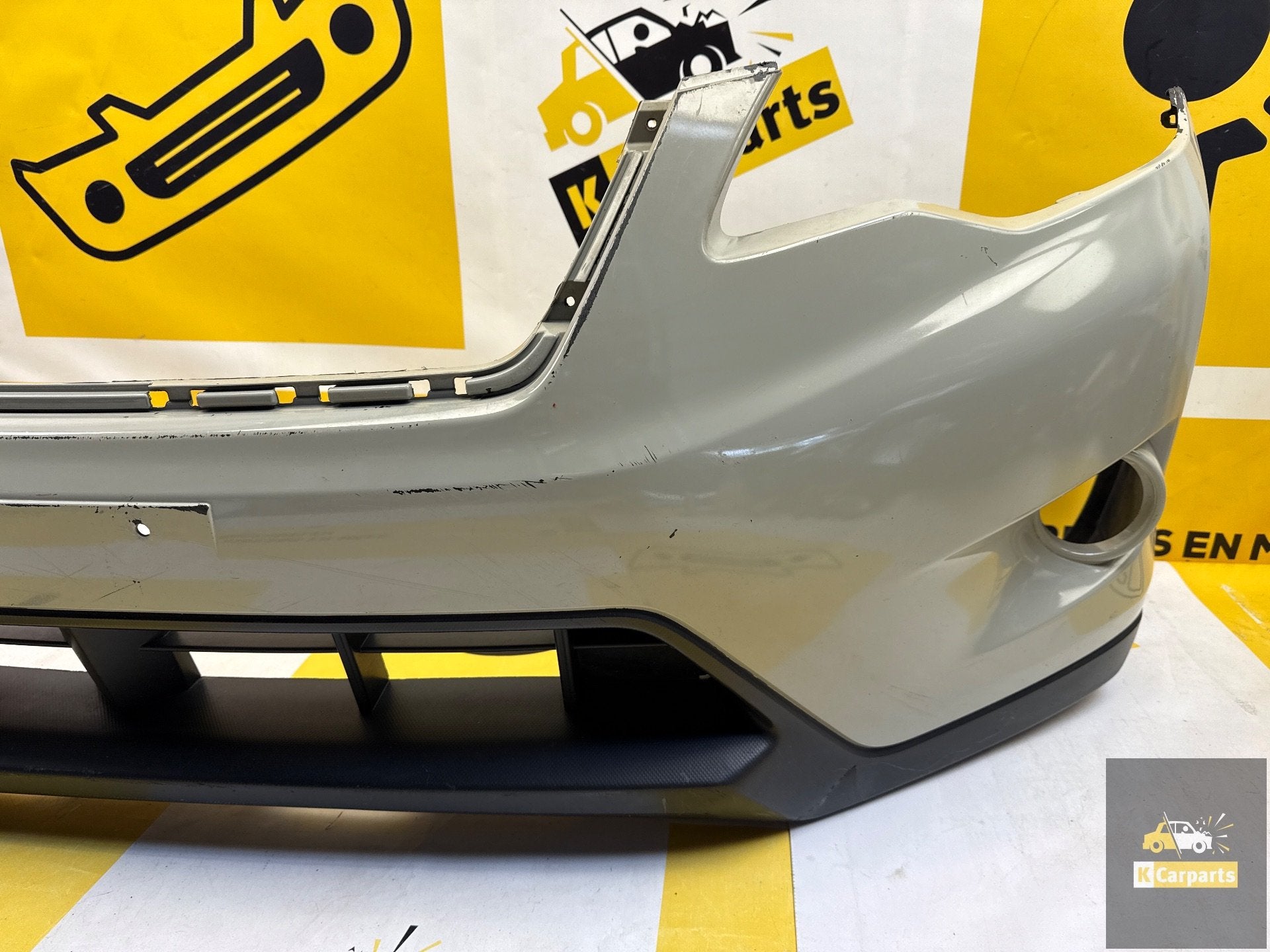 Subaru 57704FJ011 VoorBumper Face Front XUx, Subaru, Info@subaru.co.jp, Gebruikt, Voor