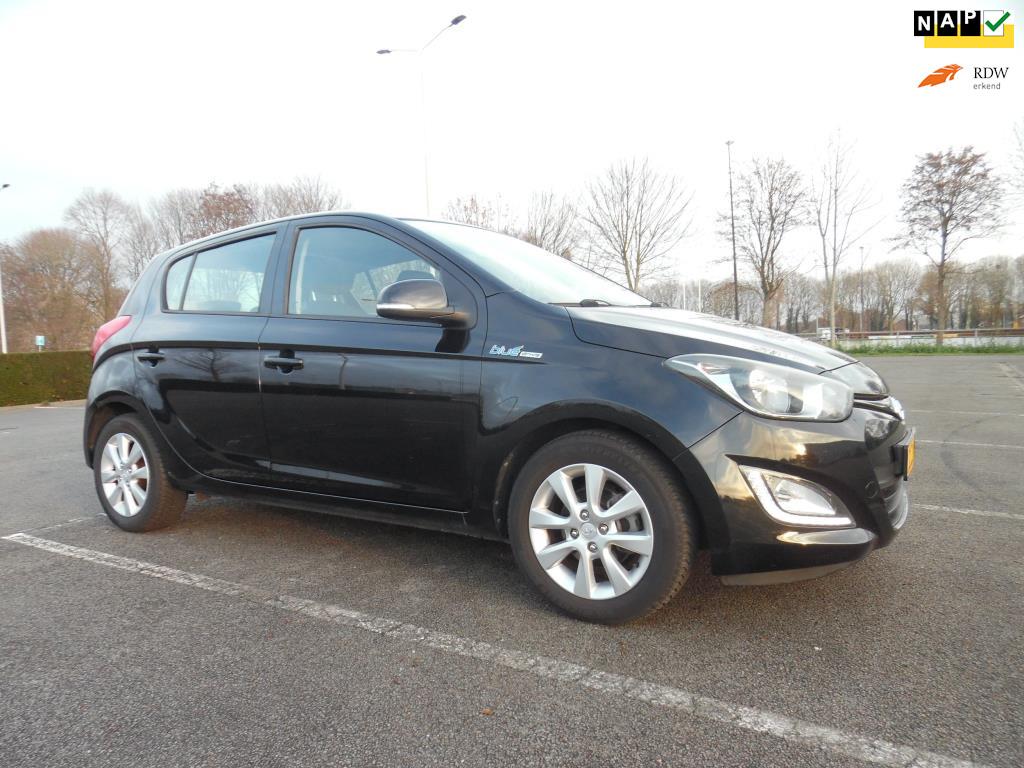 Hyundai I20 1.2i i-Deal, Auto's, Hyundai, Euro 5, Gebruikt, 31 €/maand, 4 cilinders