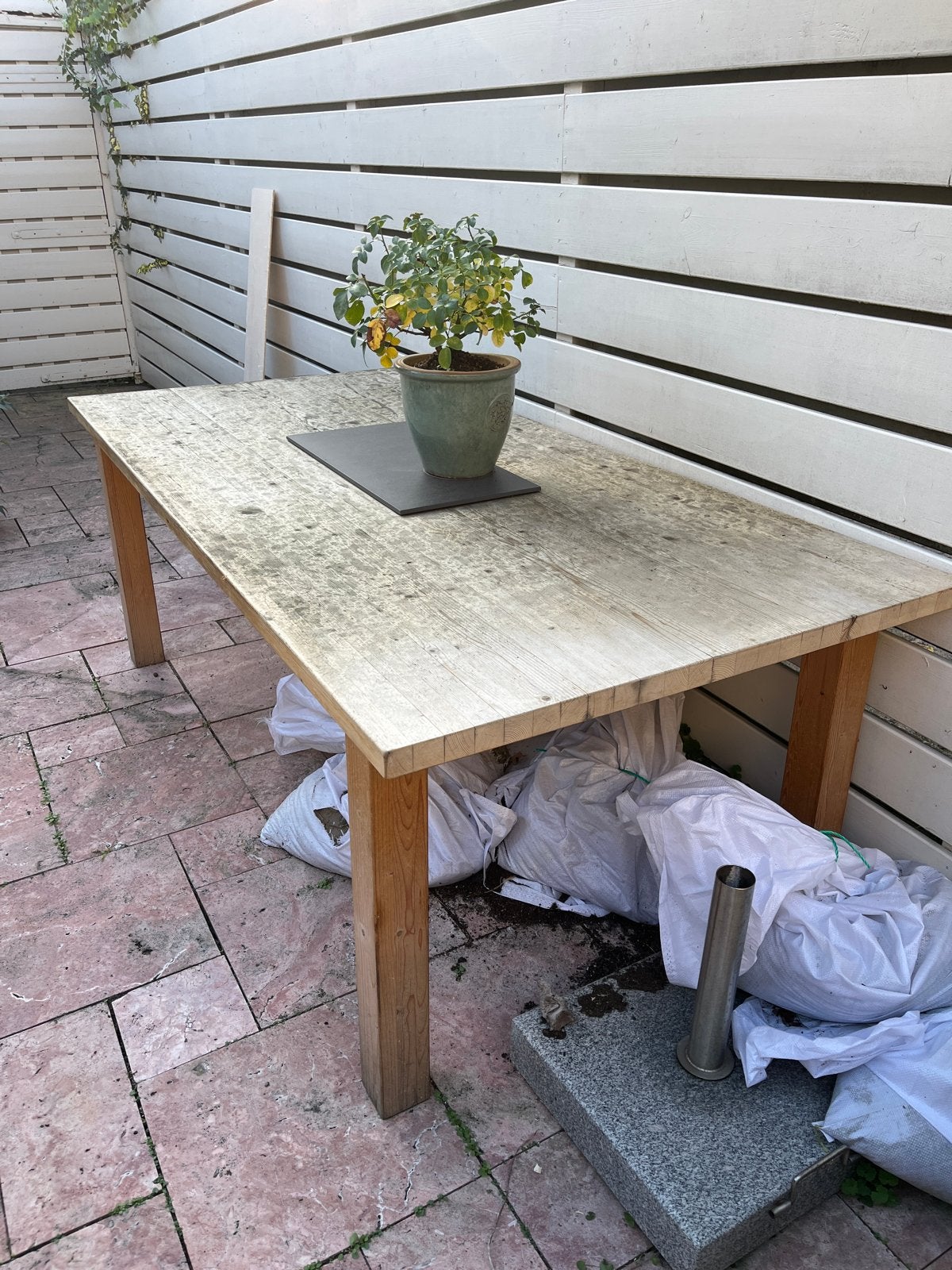 Houten tafel - GRATIS OPHALEN