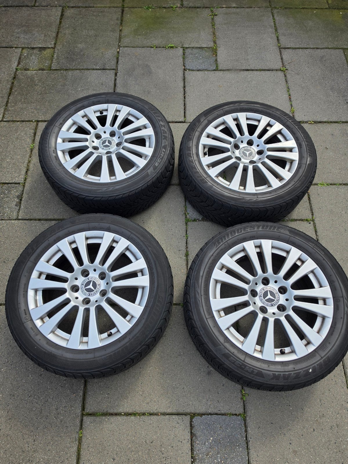 originele Mercedes-Benz W204  16 inch winterbanden met velge, Ophalen, Gebruikt, Mercedes-Benz