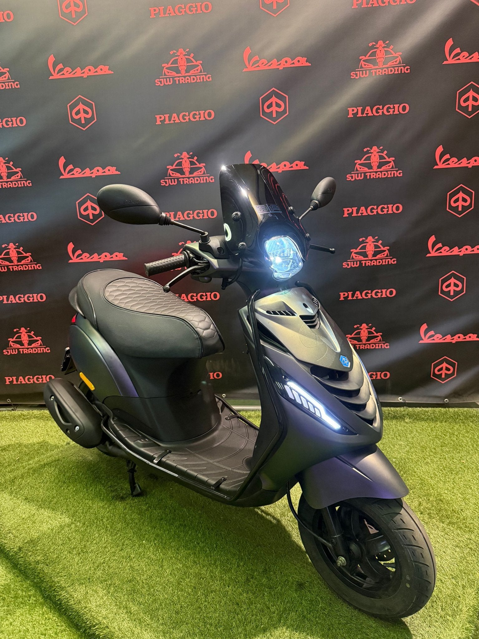 Piaggio Zip 2022 Brom! SP Mat Kameleon / RS Zadel / Garantie, Fietsen en Brommers, Scooters | Piaggio, Ophalen of Verzenden, Zip
