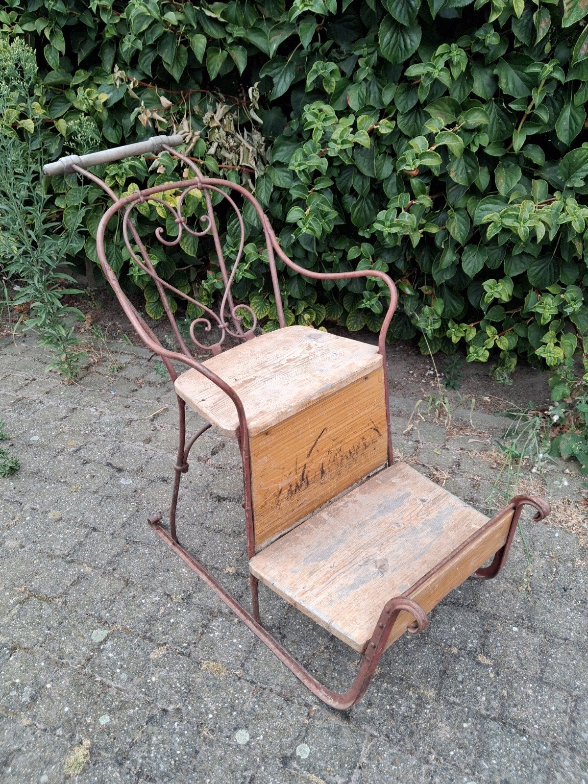 Antieke kinderstoel/slee - Uniek decoratiestuk, Ophalen