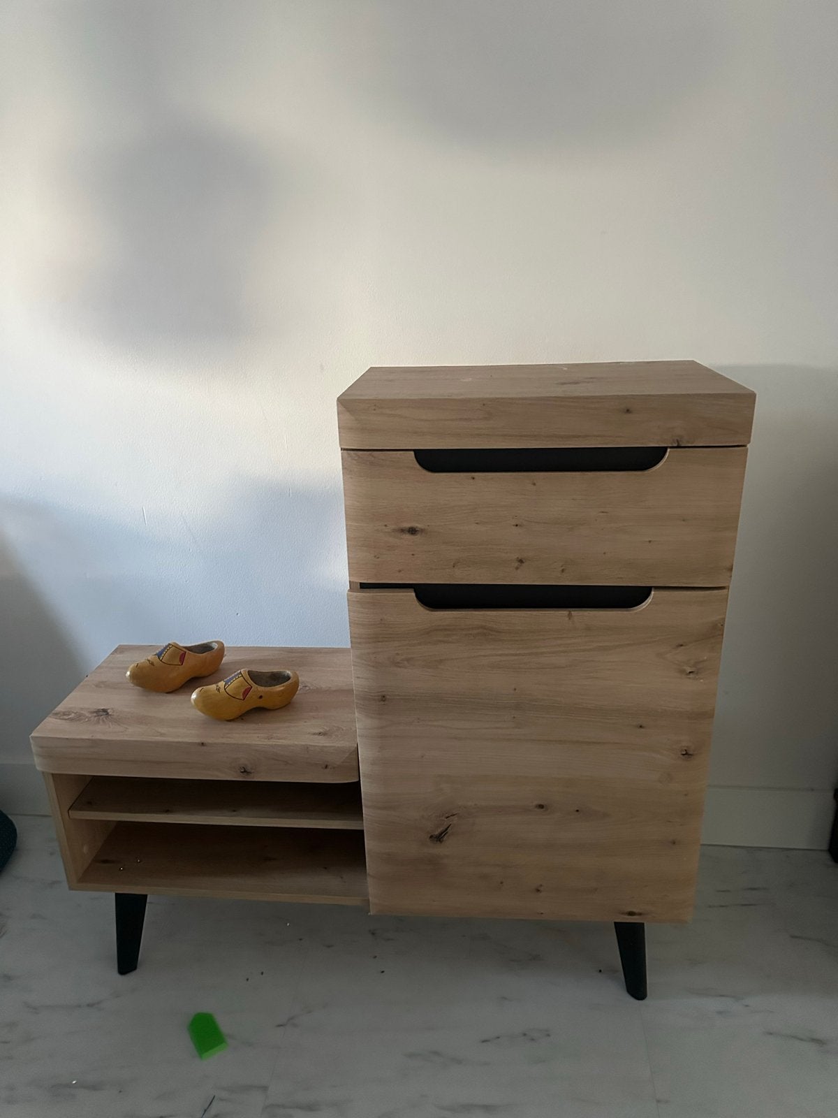 Moderne houten halmeubel met opbergruimte, Ophalen, Zo goed als nieuw