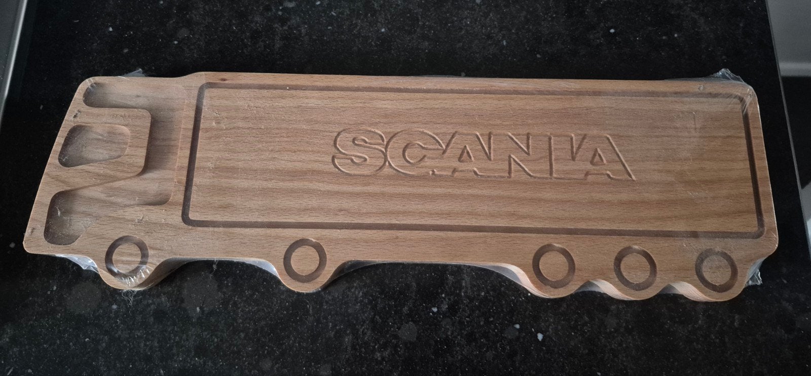 Scania Borrelplank, Hout, Snij-/serveerplank, Nieuw, Ophalen of Verzenden