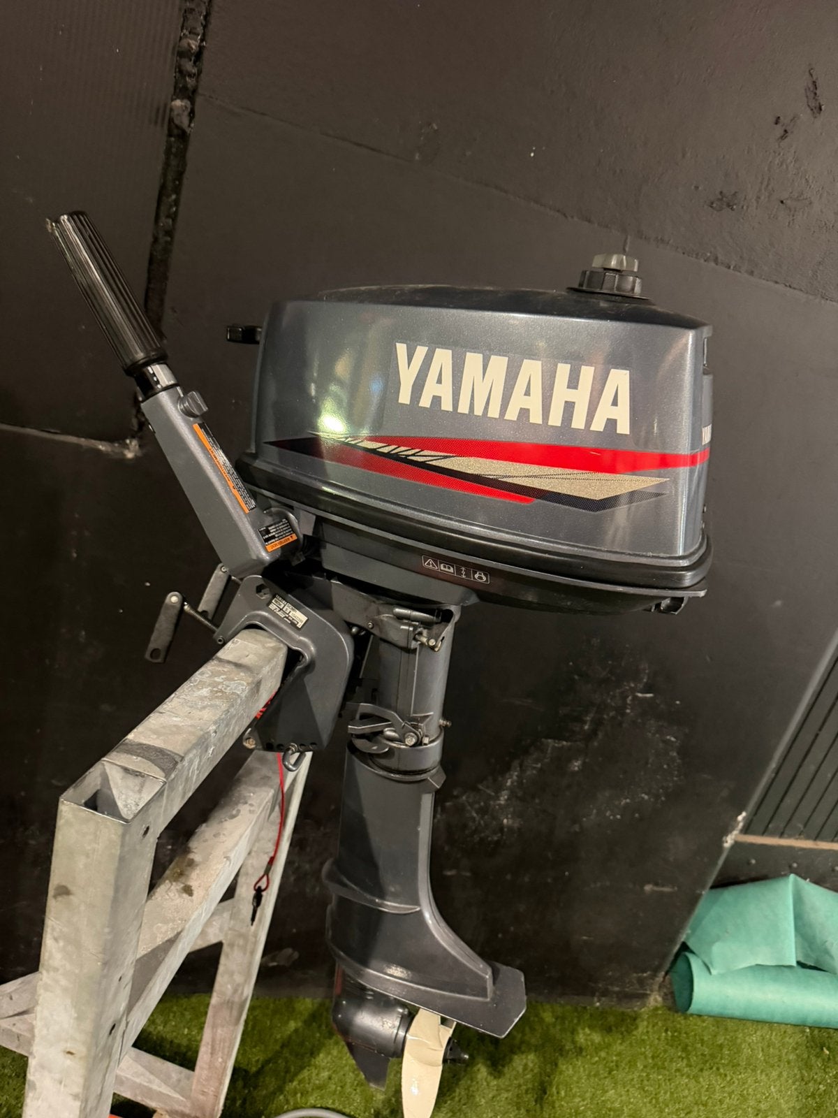 Yamaha 5pk 2 takt nieuwstaat inc brandstof tank