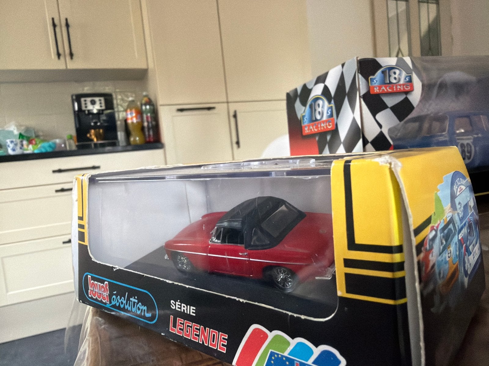 Jouef Evolution MGB MKII 1/43 - Nieuw in verpakking, Overige merken, Jouef, Auto, Nieuw