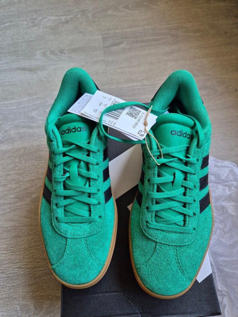 Nieuwe Adidas sneakers in maat 40 kleur groen, Ophalen, Adidas, Nieuw, Sneakers of Gympen