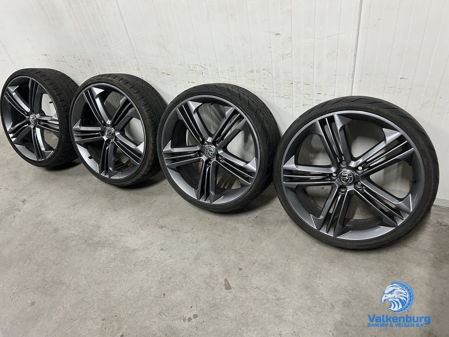7-8mm! VAG VW Golf Caddy Audi A3 Leon 20 inch velgen 5x112 z