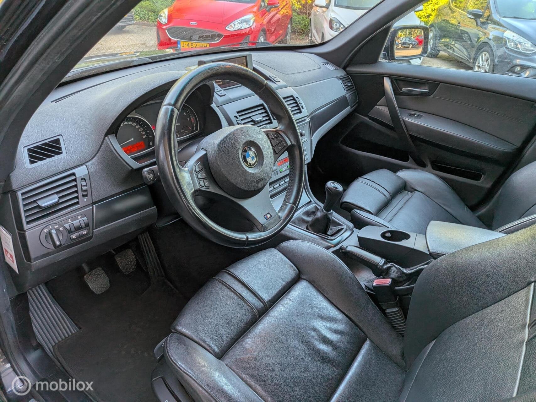 BMW X3 2.5si Executive M-PAKKET LEER, 1800 kg, 2497 cc, Zwart, Bedrijf