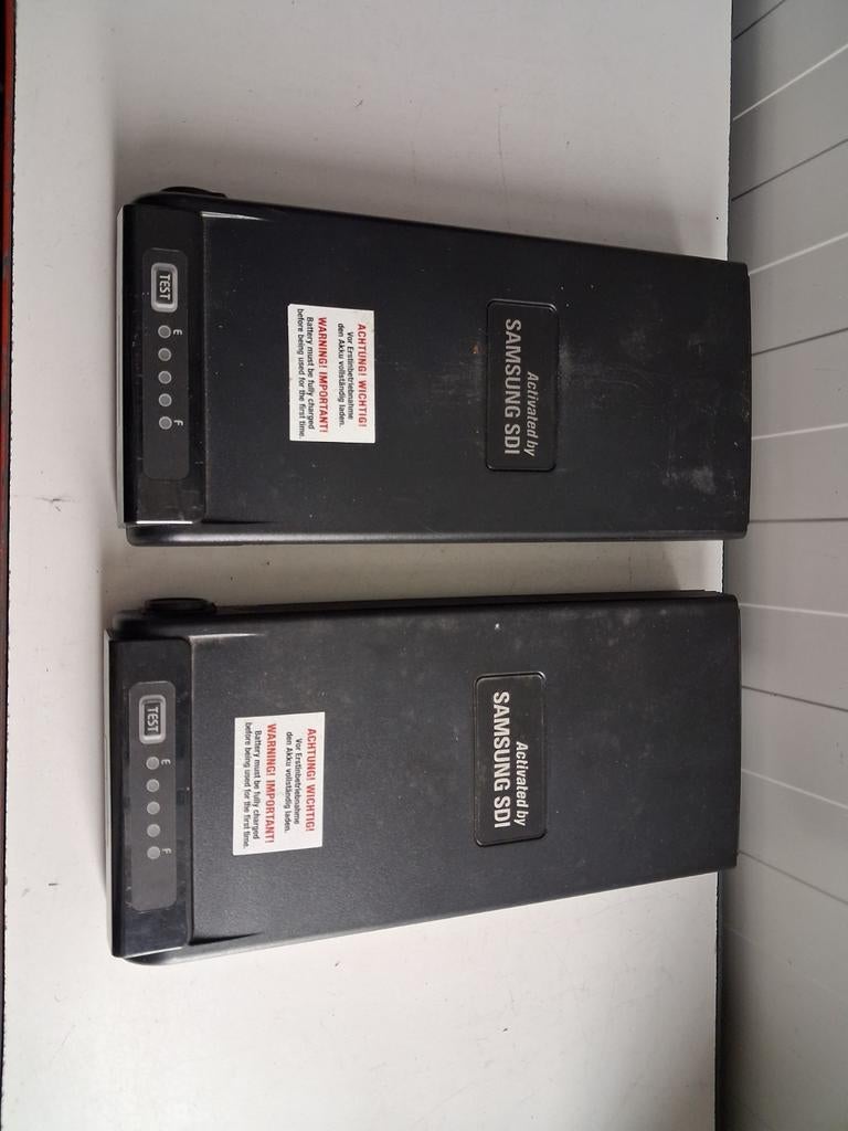 2 stuks defecte fiets accu's  Samsung Sdi 36volt, Gebruikt, Samsung Sdi, Ophalen of Verzenden, Pyter jurjensstrjitte stiens.