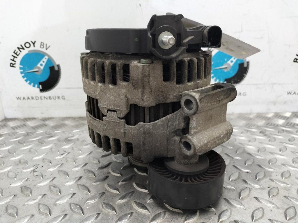 BMW 1 SERIES E87 LCI 116i Executive  DYNAMO 2009, Ophalen of Verzenden, Gebruikt, Stiba lid