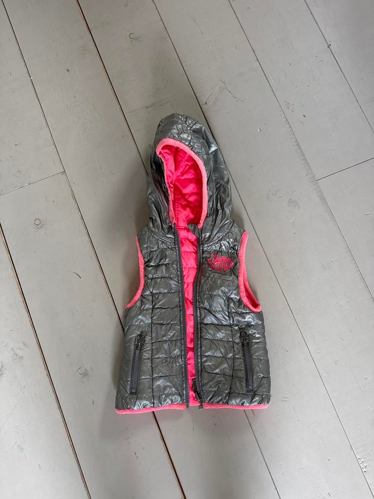 Vingino bodywarmer maat 104, 2 kanten te dragen, Ophalen of Verzenden, Gebruikt, Meisje, Jas