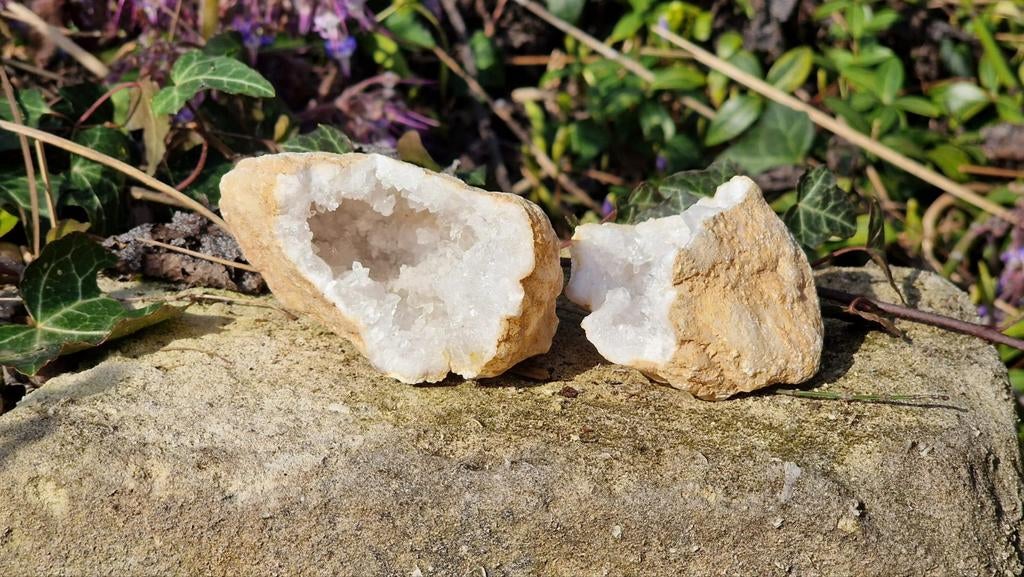 Complete Bergkristal Geode - 256 gram, 10x7cm, Ophalen of Verzenden