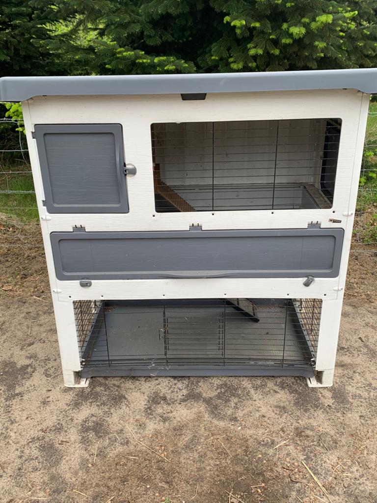 Ferplats Konijnenhok, Dieren en Toebehoren, Ophalen, 110 cm of meer, Zo goed als nieuw, 90 cm of meer