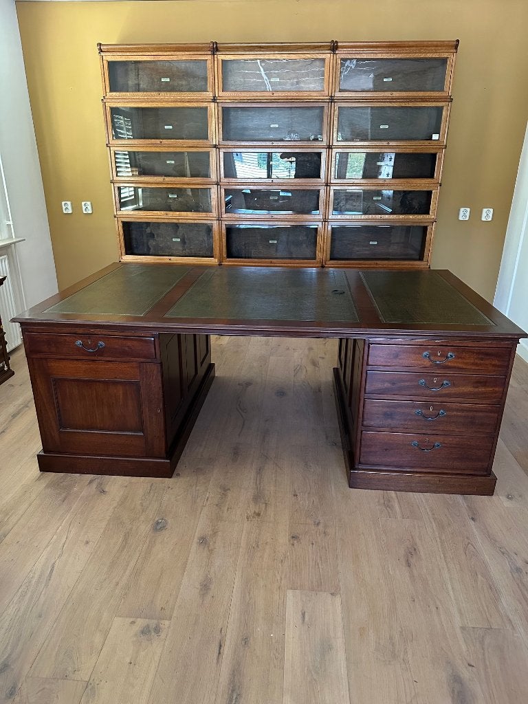 Groot antiek bureau, Ophalen of Verzenden