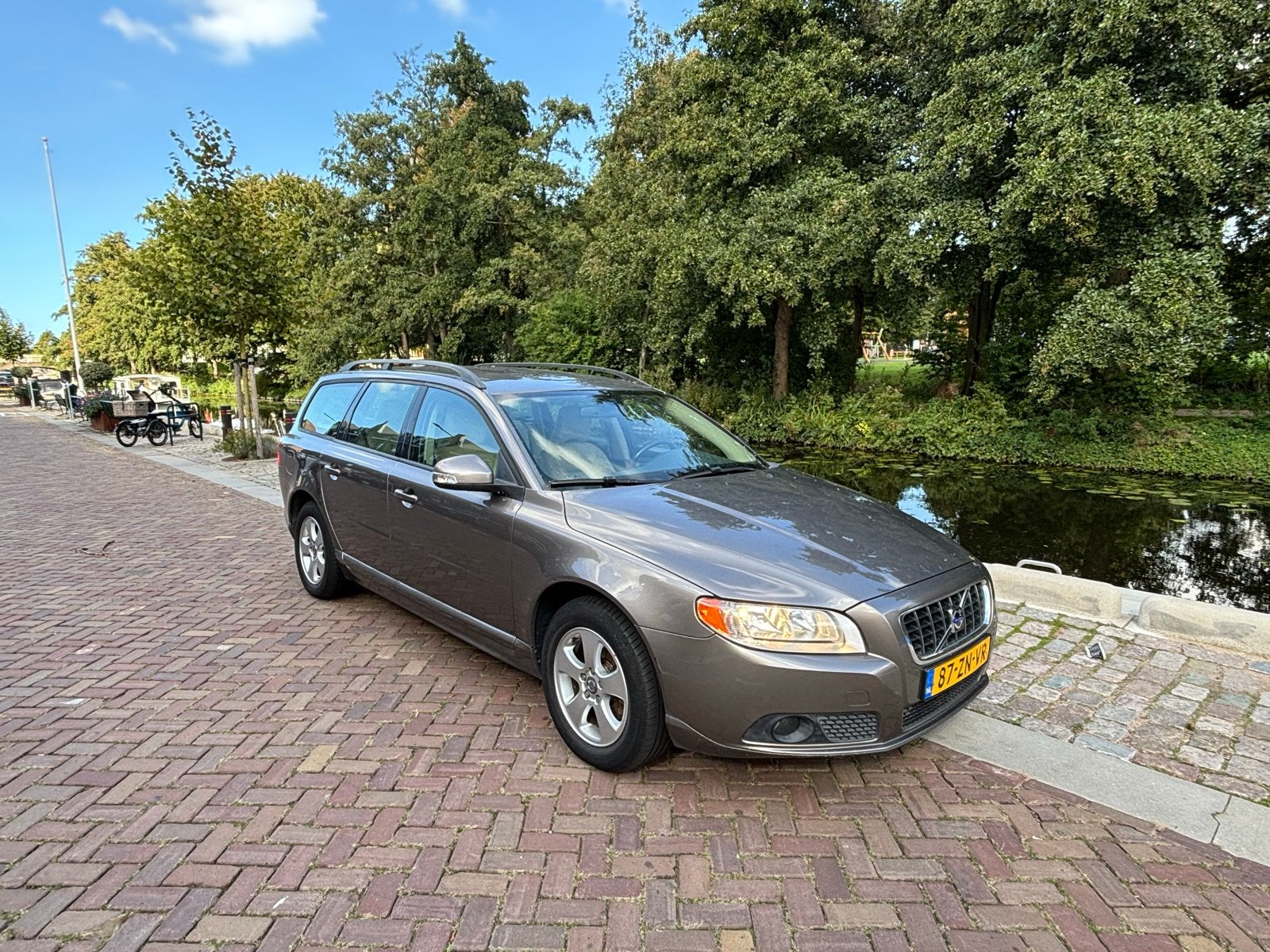 Volvo V70 2.0 4-cilinder BJ: 2008, Voorwielaandrijving, 145 pk, Beige, 4 cilinders