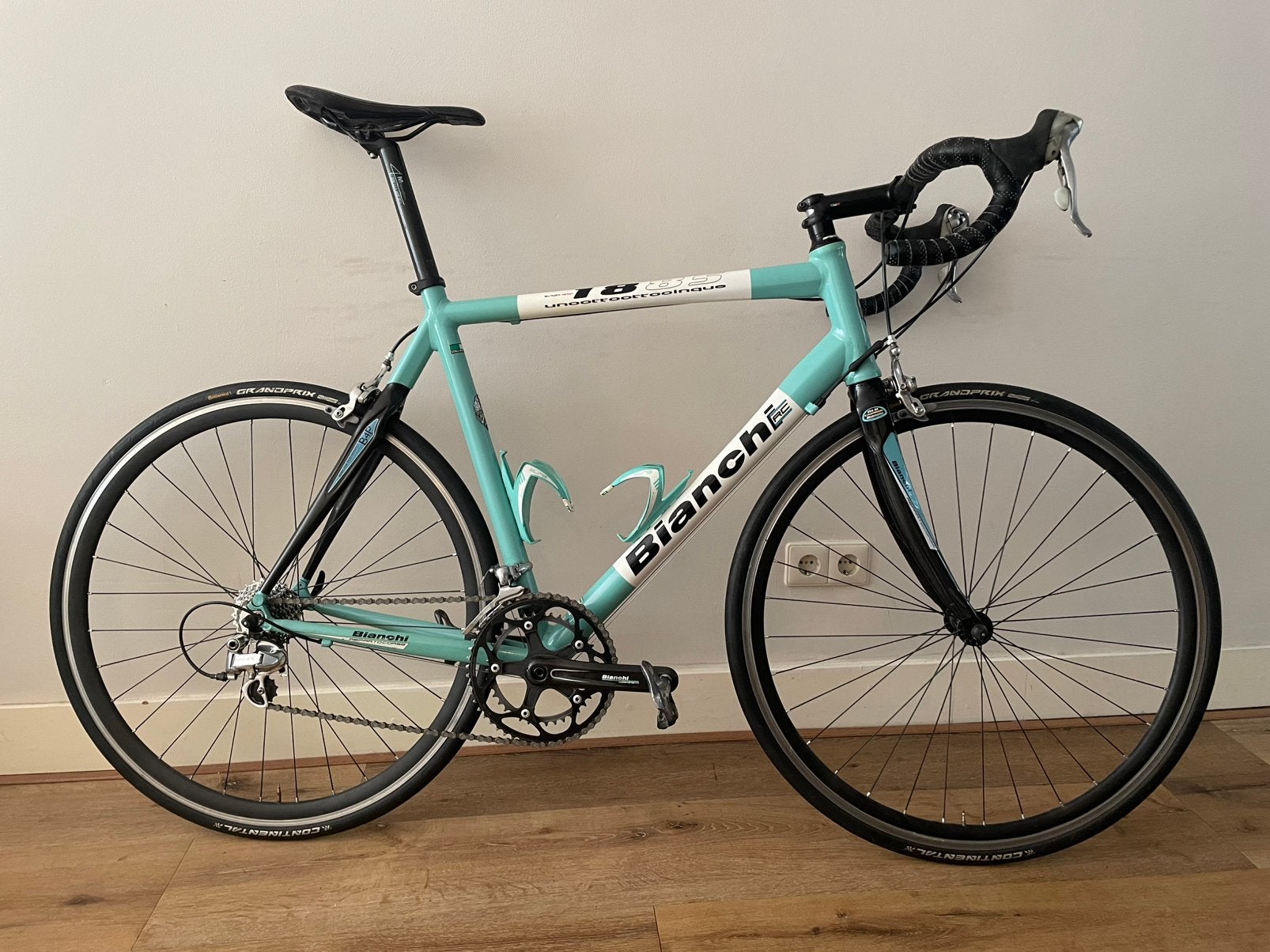 Bianchi 1885 Alu hydro Carbon, 28 inch, Gebruikt, Aluminium, 15 tot 20 versnellingen