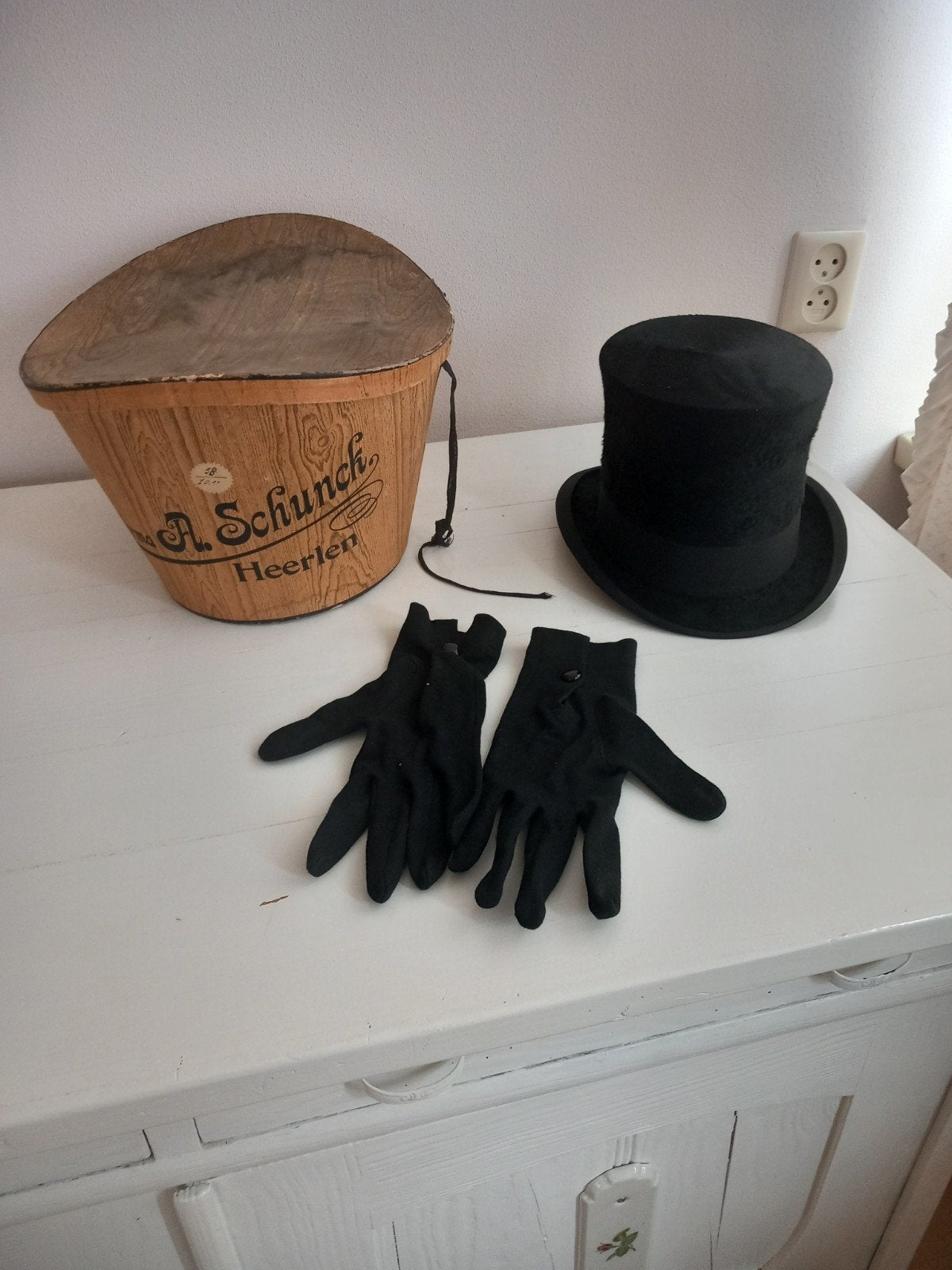 Antieke Hoge Hoed met Handschoenen en Hoedendoos, Ophalen of Verzenden