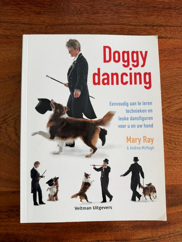 M. Ray - Doggydancing, Honden, M. Ray; A. MacHugh, Ophalen of Verzenden, Zo goed als nieuw