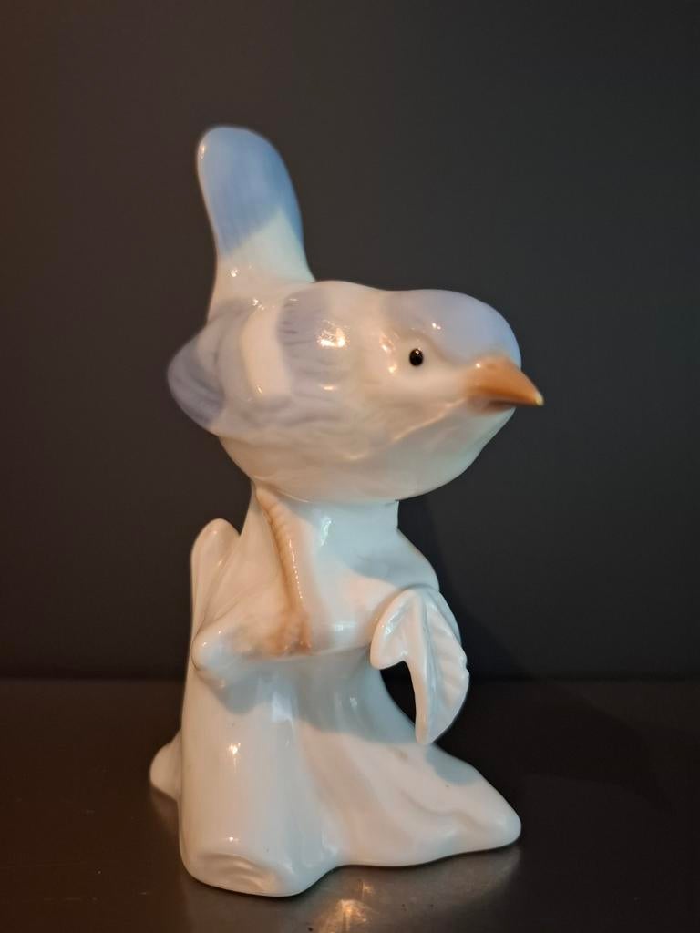 Porseleinen beeldje van een vogeltje, Ophalen of Verzenden, Zo goed als nieuw, Dier