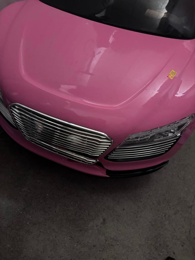 Roze elektrische kinderauto - Werkt, moet opgeladen worden, Ophalen of Verzenden, Gebruikt