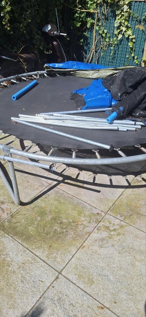 Grote trampoline, gedemonteerd, Ophalen, Gebruikt