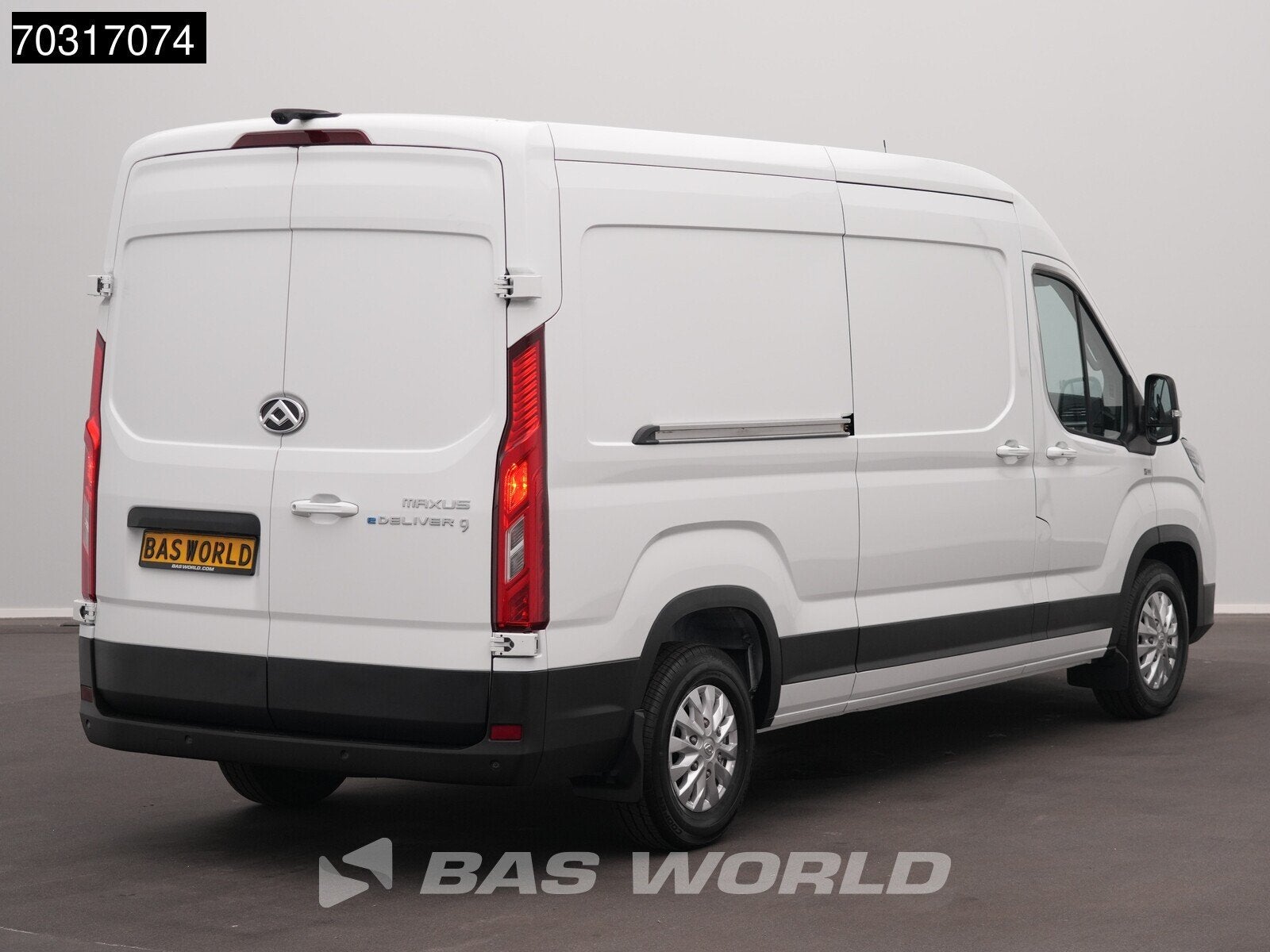 Maxus eDeliver 9 Elektrisch WLTP 256km Stad 52kWh L3H2 204pk, Auto's, Bestelauto's, Automaat, Stof, Multifunctioneel stuurwiel
