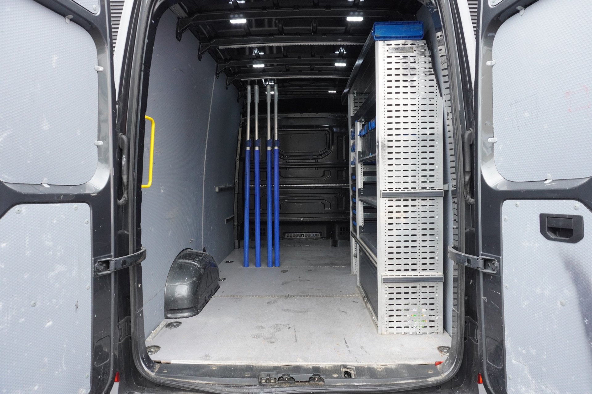 Man TGE 3.180 177pk Automaat L3H3/L2H2 Navigatie Apple Carpl, Stof, Gebruikt, 4 cilinders, MAN