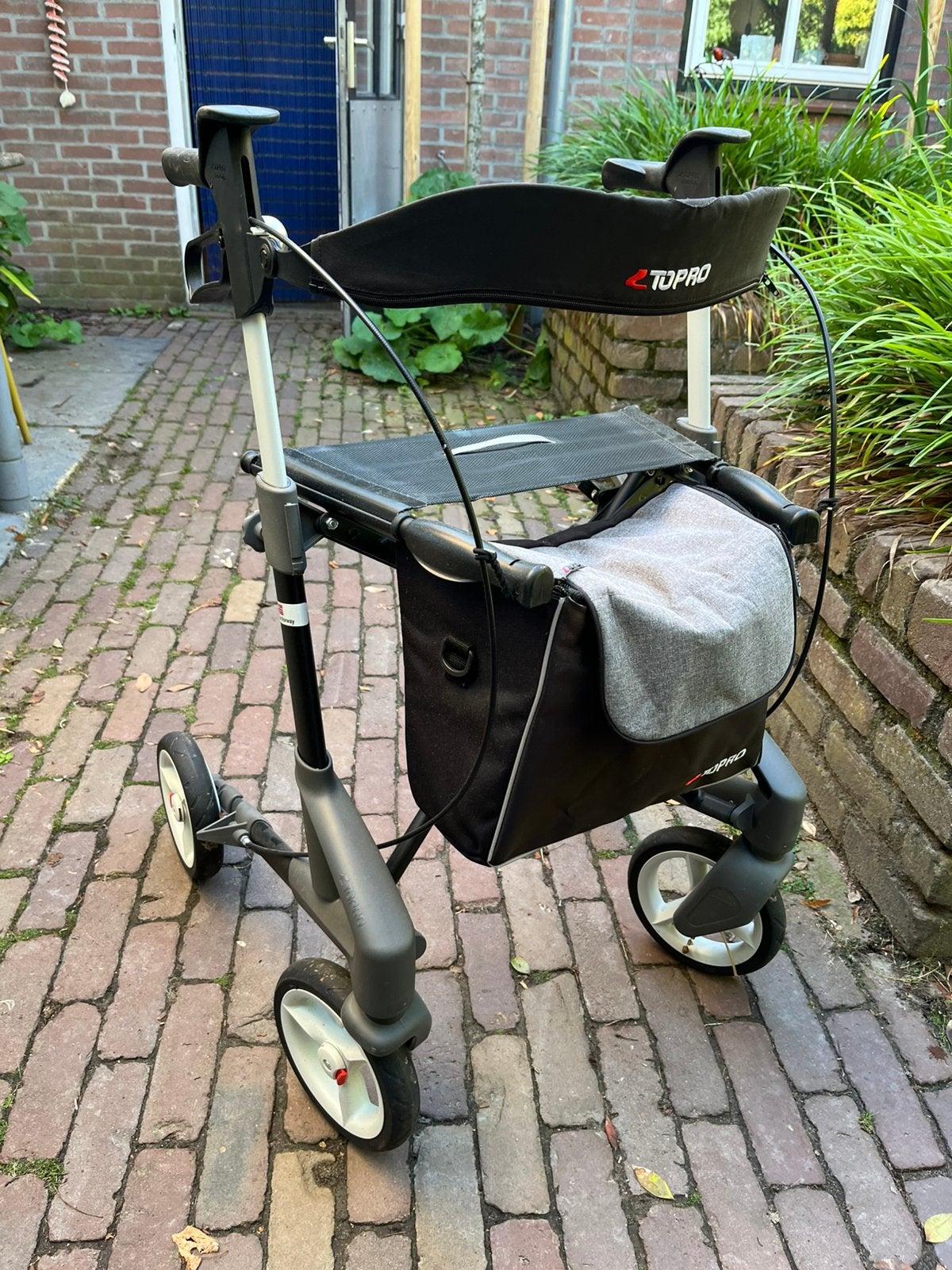 Rollator Topro troja 5g M inclusief rugsteun, Ophalen, Zo goed als nieuw