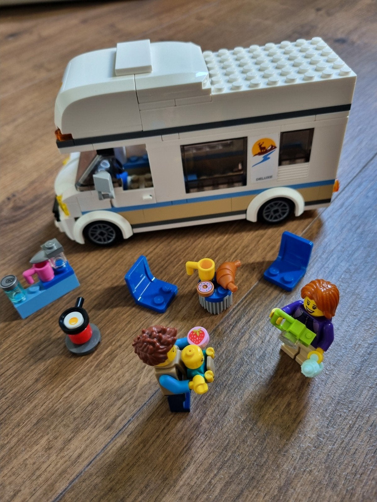 Lego City Vakantiecamper 60283 - compleet met instructie, City, Lego, Ophalen of Verzenden, Zo goed als nieuw