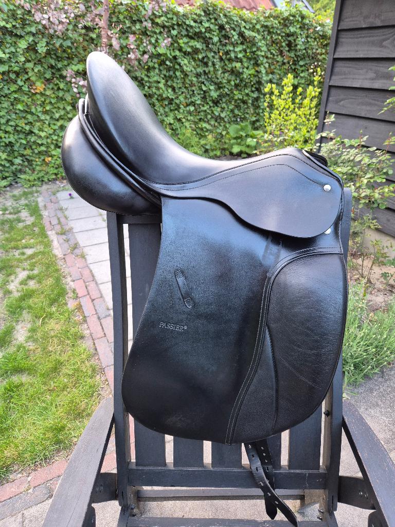 Dressuurzadel Passier Grand Gilbert Extra 17,5 inch, Dieren en Toebehoren, Ophalen of Verzenden, Gebruikt, Dressuur