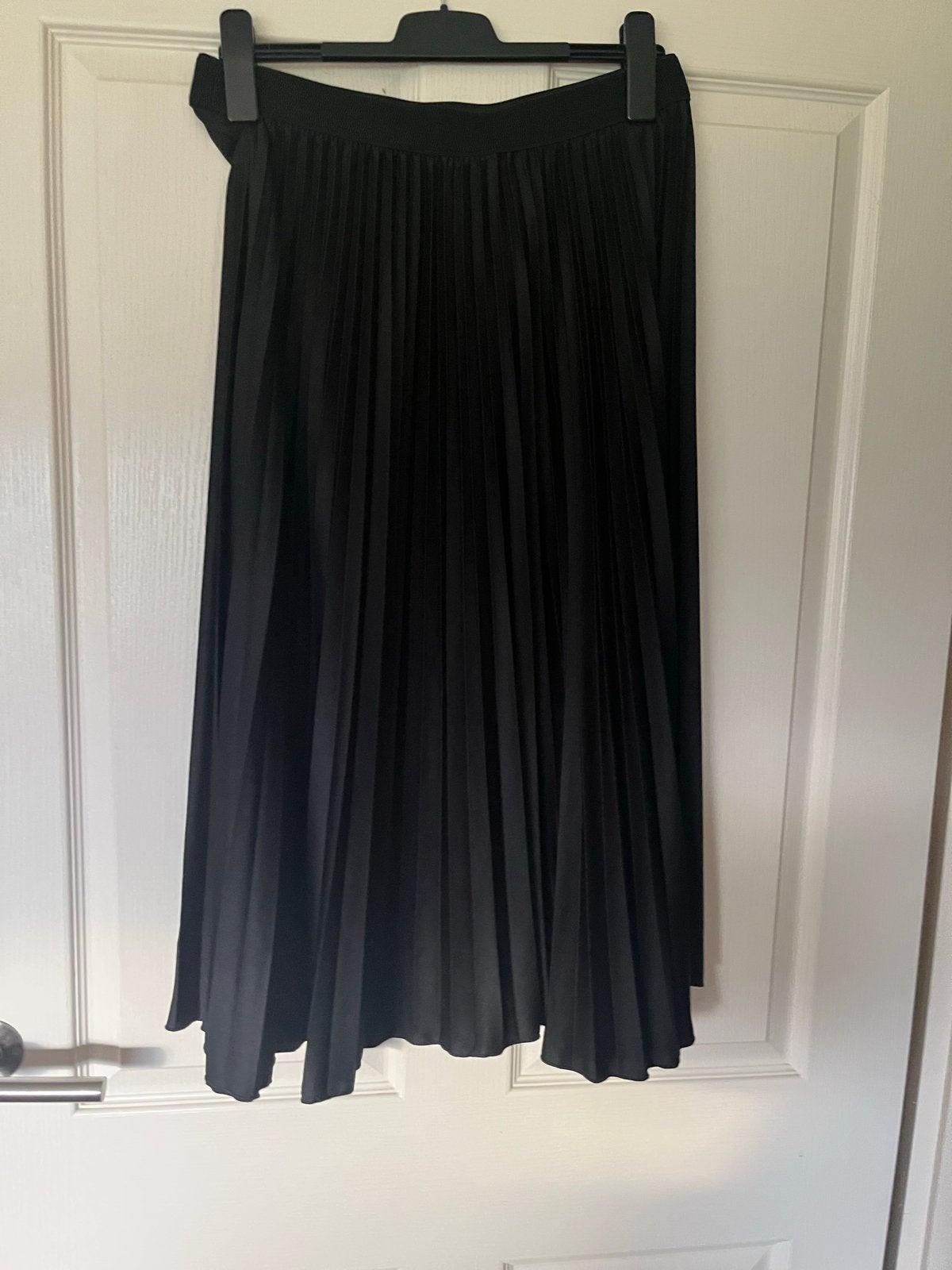 Mooie zwarte plooirok maat M van Page One, Kleding | Dames, Maat 38/40 (M), Zwart, Ophalen of Verzenden, Zo goed als nieuw