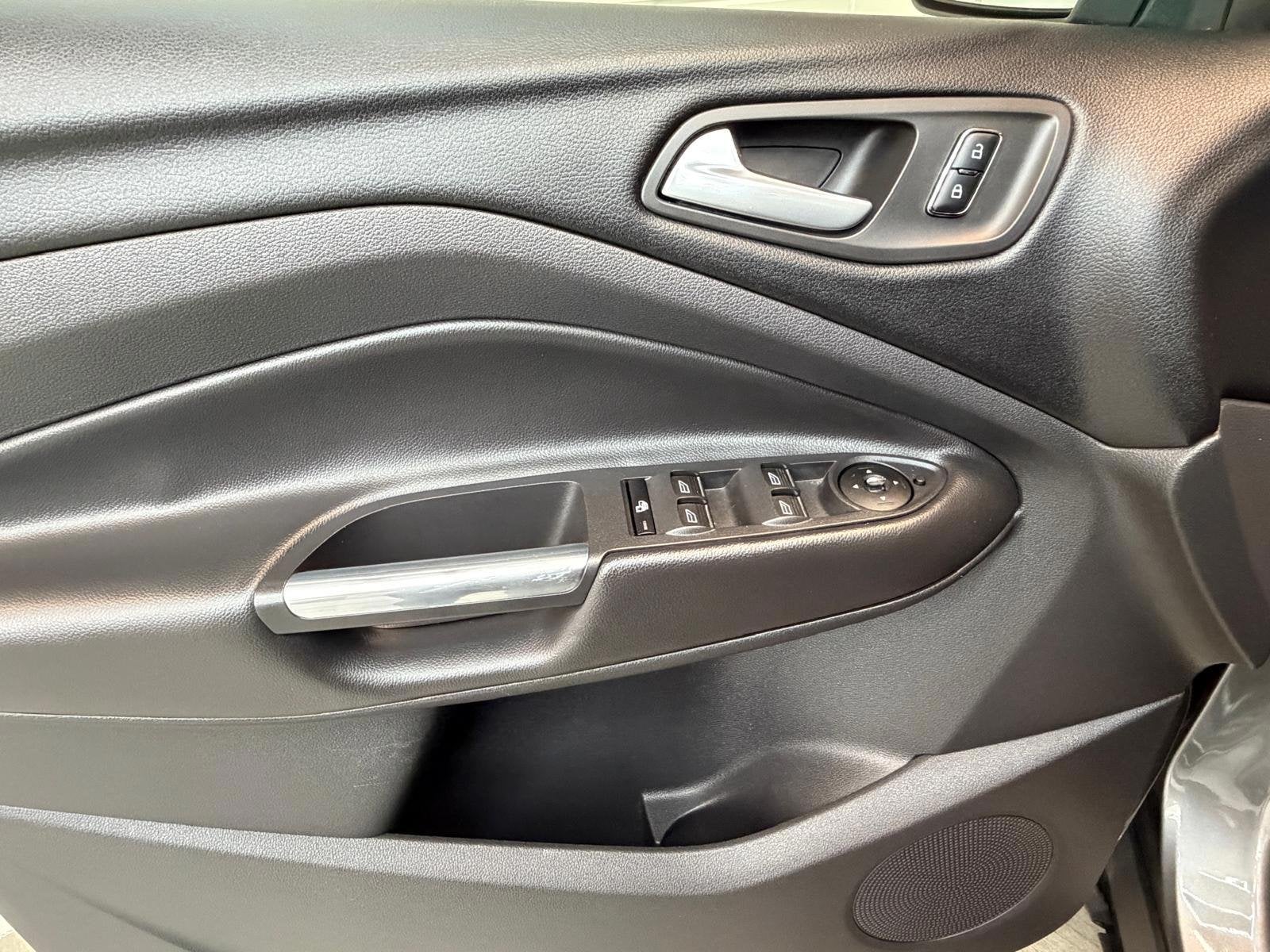 Foto 24 van Ford Kuga 1.6 182PK 4WD | AUTOMAAT | CAMERA | PANO