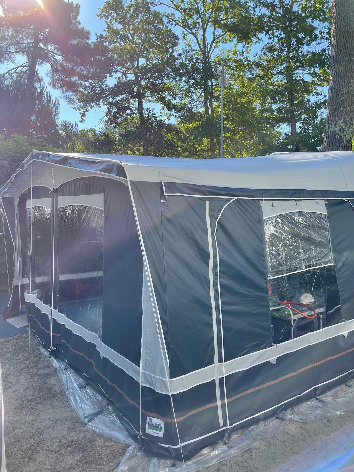 Voortent hypercamp Milaan 300 maat 9 incl aanbouw, Ophalen, Zo goed als nieuw