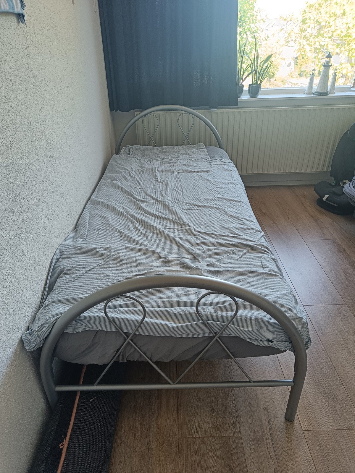 1 persoon bed, grijs, lekker stevig!, Ophalen, Gebruikt, Eenpersoons, Grijs