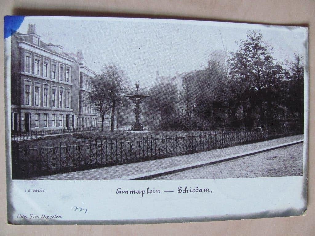 Schiedam 1902 Emmaplein met molen, Ophalen of Verzenden, Voor 1920, Gelopen, Zuid-Holland
