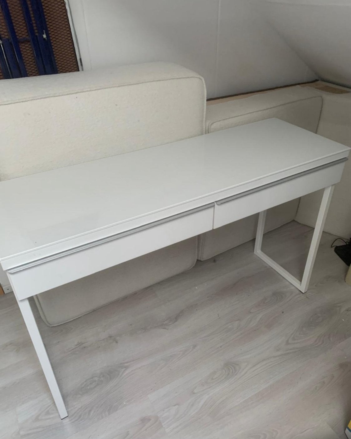 IKEA kaptafel / Sidetable / Bureau ZGAN, Ophalen, Zo goed als nieuw, 100 tot 150 cm, Minder dan 100 cm