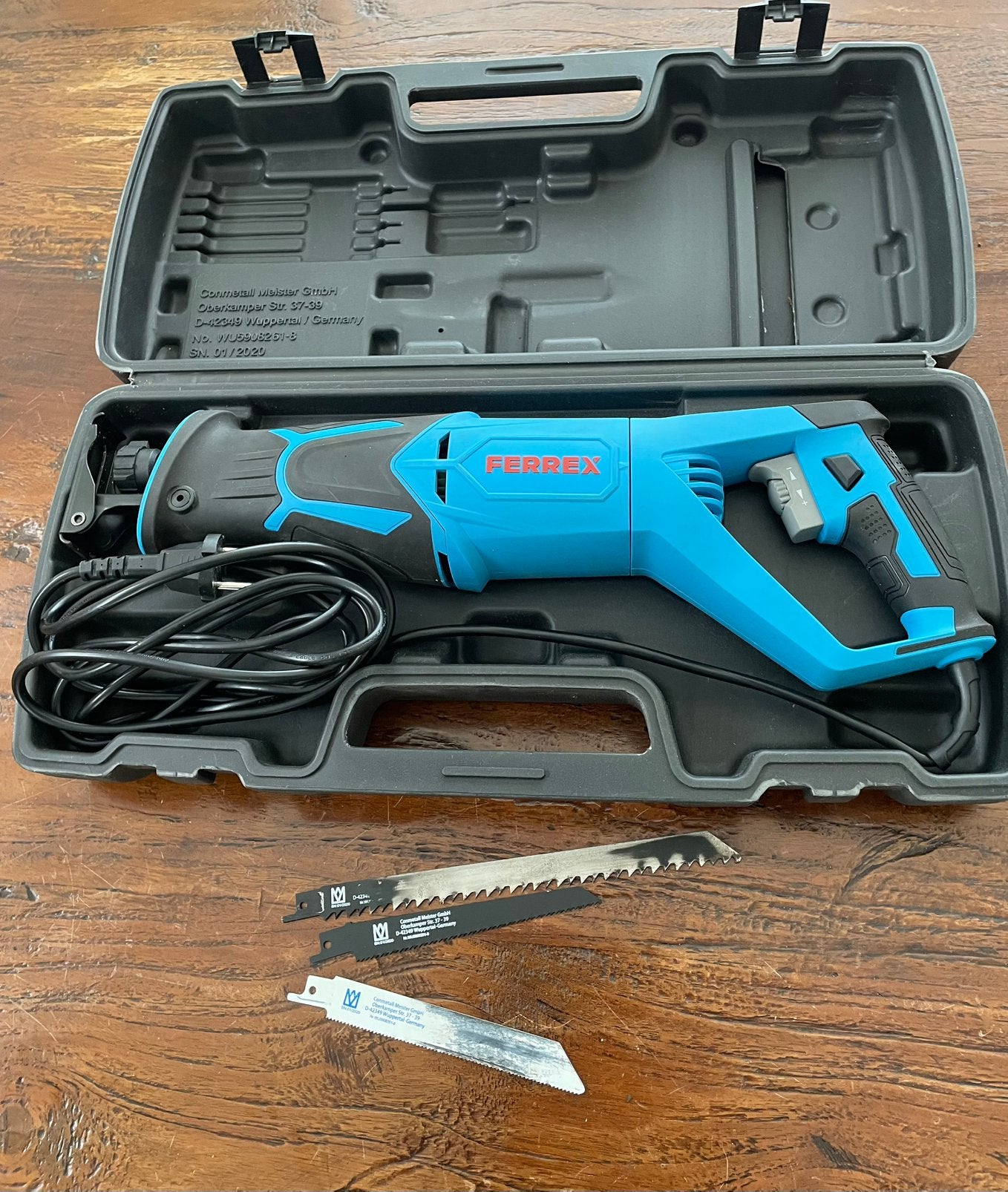 Reciprokezaag Ferrex met snoer, 600 tot 1200 watt, Ophalen of Verzenden, Zo goed als nieuw, 30 tot 70 mm