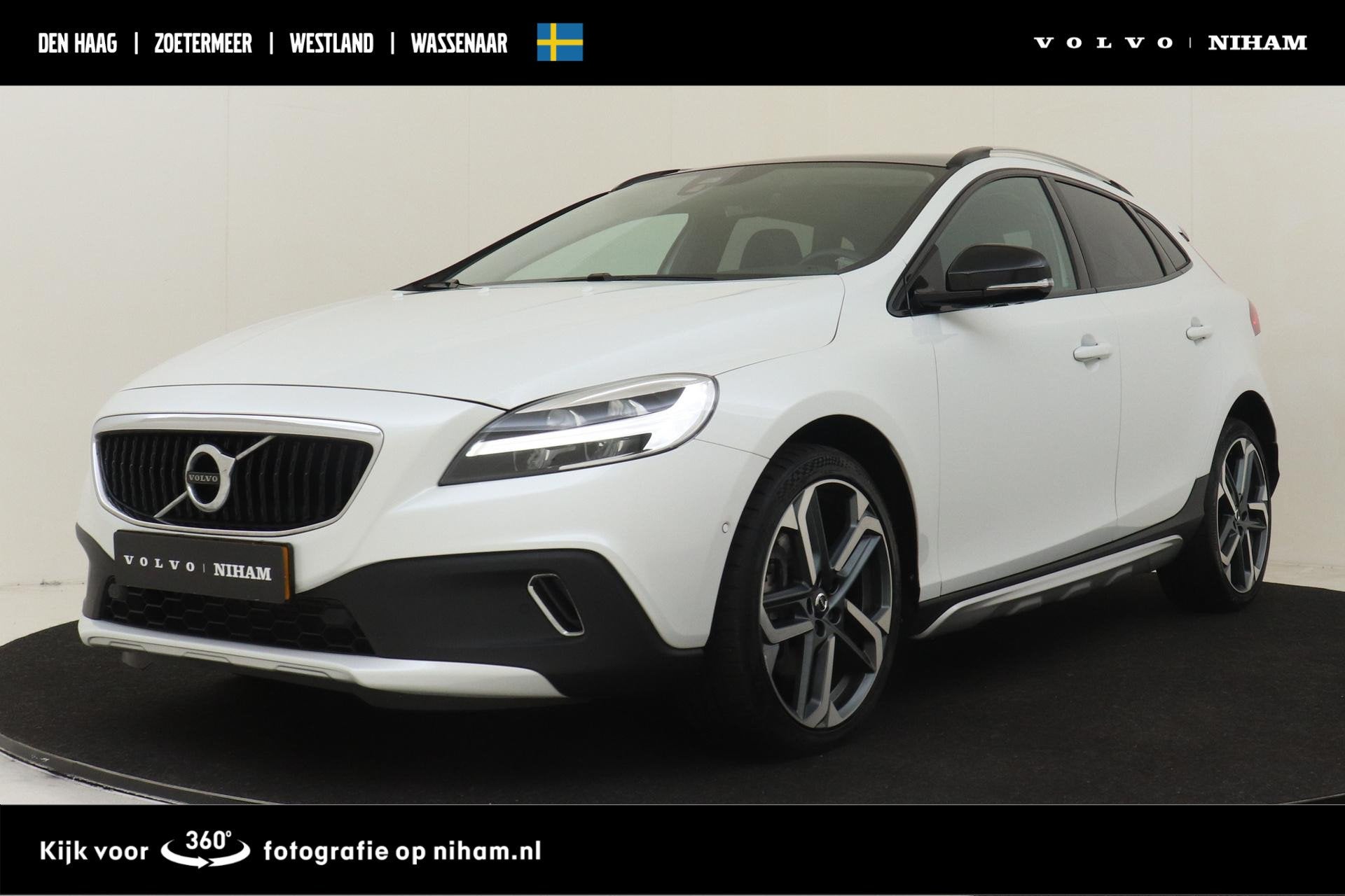Volvo V40 Cross Country T3 AUT. POLAR+ LUXURY -PANO.DAK|HARM, 12 maanden, Euro 6, 4 cilinders, Wit