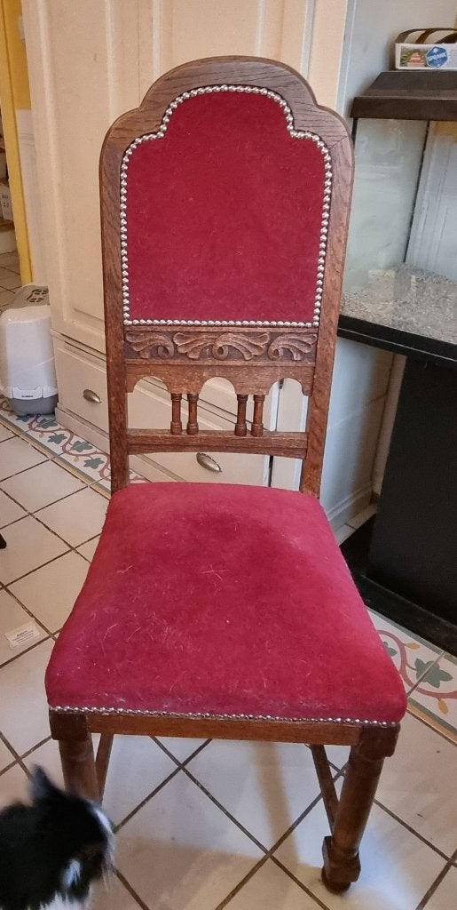 4 vintage/antieke houten stoelen met houtsnijwerk, Ophalen