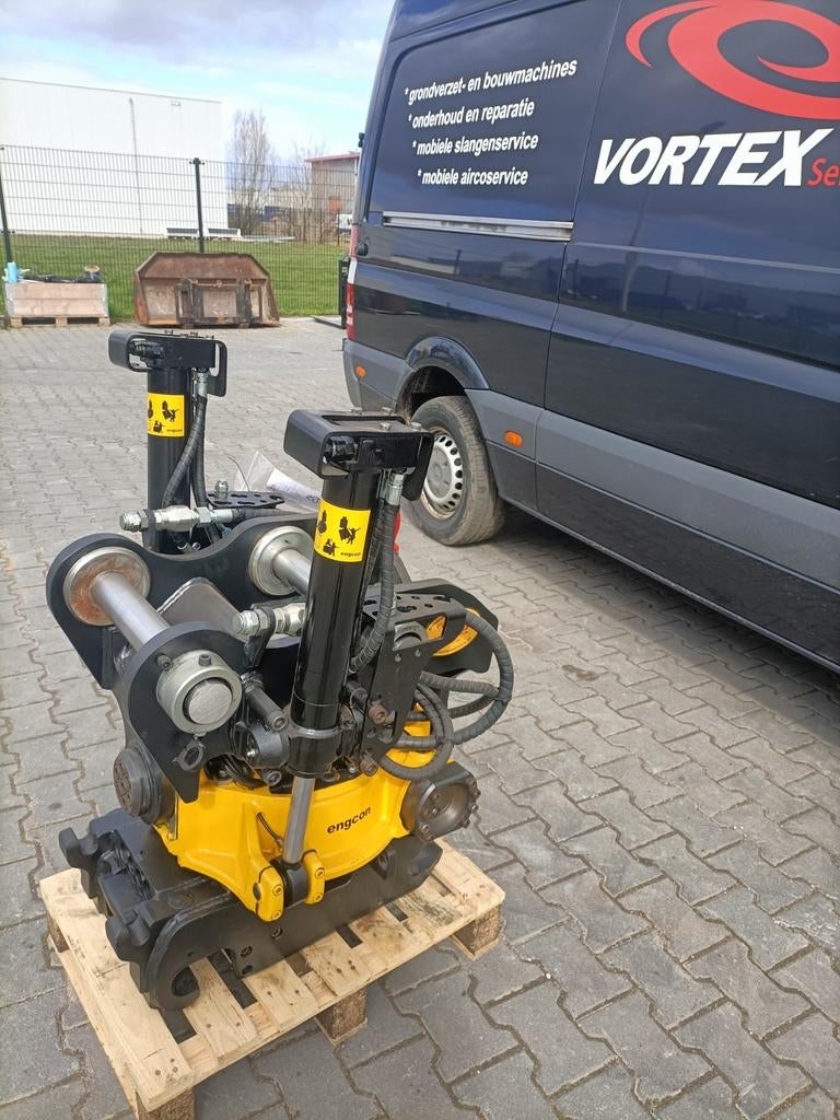 Draaikantelstuk Engcon EC214 Steelwrist Rototilt SMP, Ophalen of Verzenden, Graafmachine